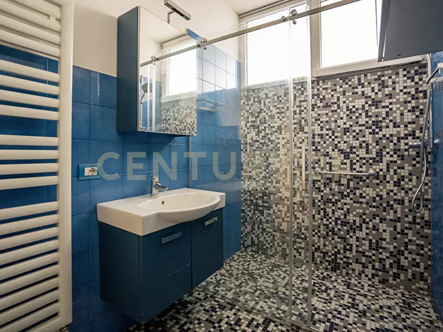 Immagine 43 di Pentalocale in vendita  in Via Umberto Maddalena 1 a Verona