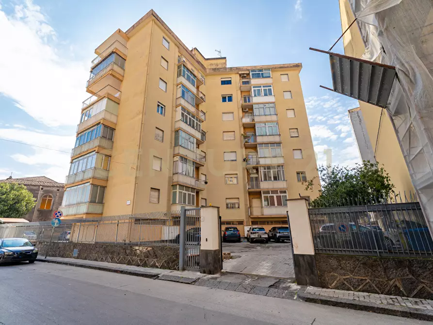 Immagine 43 di Quadrilocale in vendita  in Via San Martino 23 a Acireale