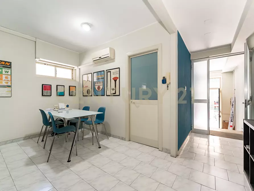 Immagine 8 di Ufficio in vendita  in Via Grazia Deledda 17/A a Catania