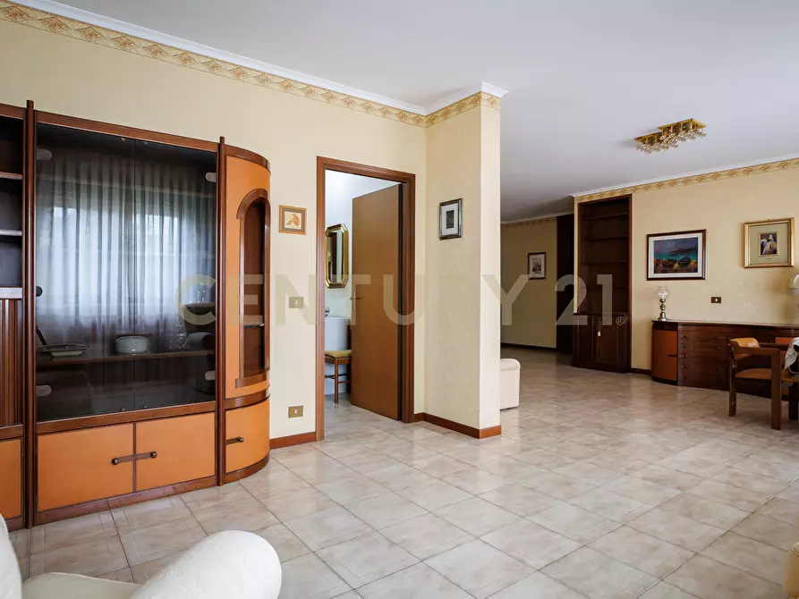 Immagine 6 di Trilocale in vendita  in Via Tazio Nuvolari 210 a Roma