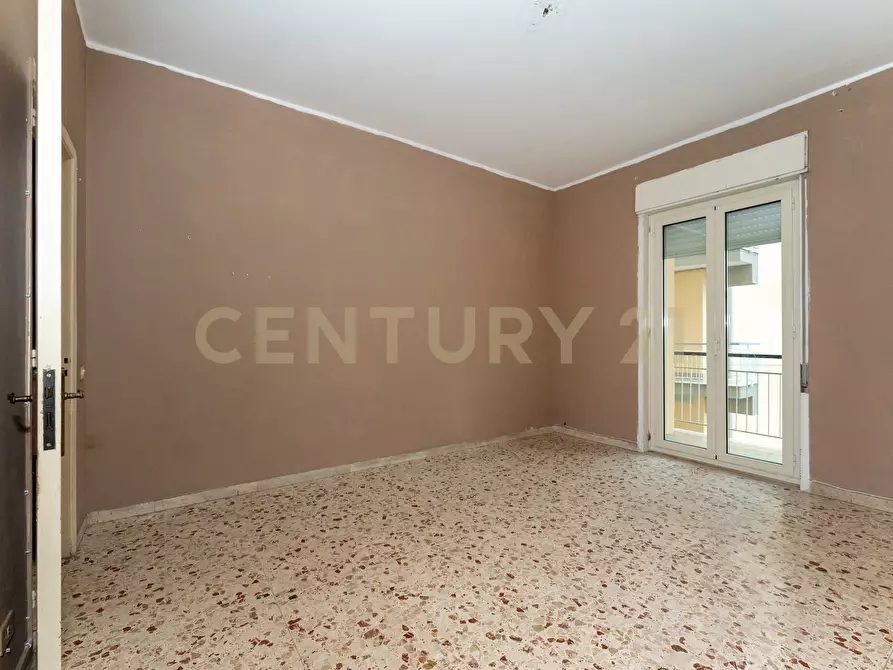 Immagine 36 di Pentalocale in vendita  in Via Due Obelischi 48 a Gravina Di Catania