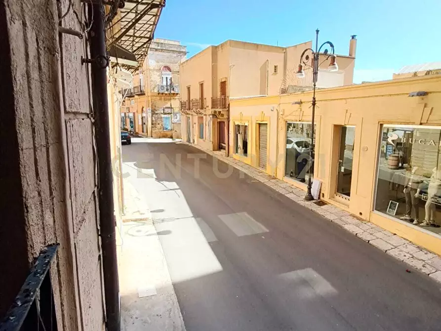 Immagine 15 di Locale commerciale in vendita  in Corso Vittorio Emanuele 12 a Sciacca