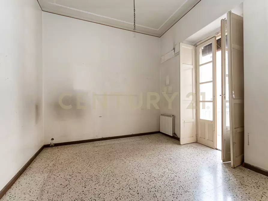 Immagine 39 di Pentalocale in vendita  in Via Milano 60 a Catania