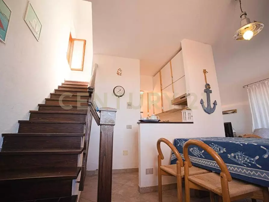 Immagine 4 di Quadrilocale in vendita  in Via dell'Arenella a Isola Del Giglio