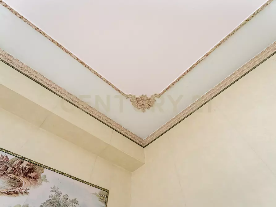 Immagine 46 di Pentalocale in vendita  in Via Edmondo de Amicis 62 a Catania