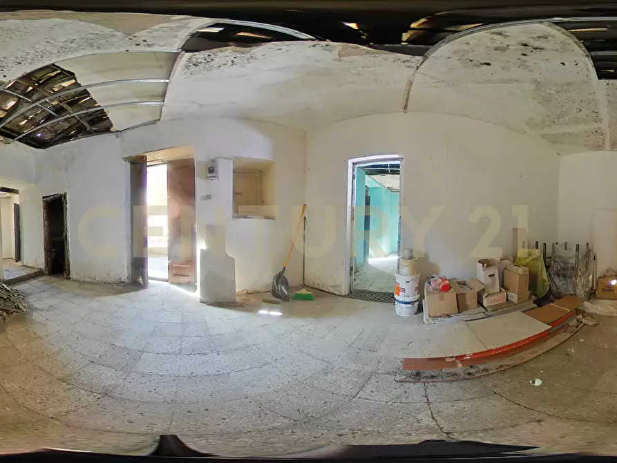 Immagine 32 di Villa in vendita  in Via Manganelli 1 a Mascalucia