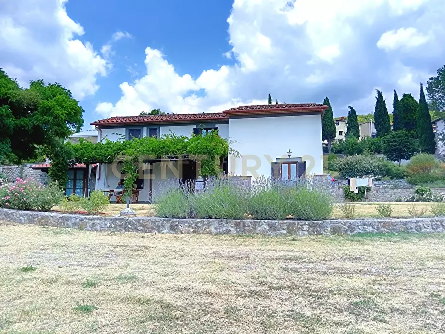 Immagine 3 di Villa in vendita  in Via Case Raspini 2 a Santa Fiora