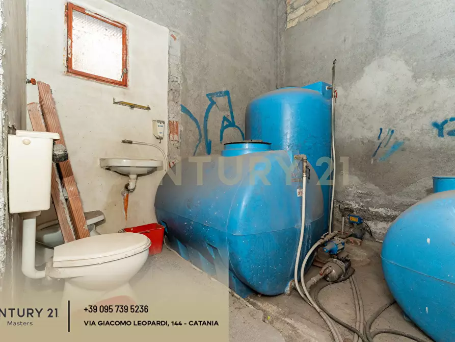 Immagine 9 di Garage in vendita  in Via Isole Eolie 124 a Paterno'