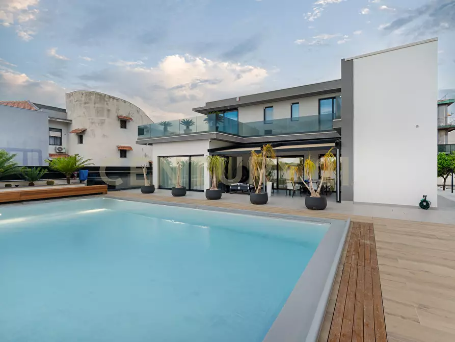 Immagine 5 di Villa in vendita  in Via Sant' Andrea 8 a Catania