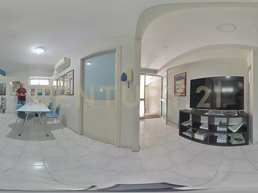 Immagine 36 di Ufficio in vendita  in Via Grazia Deledda 17/A a Catania