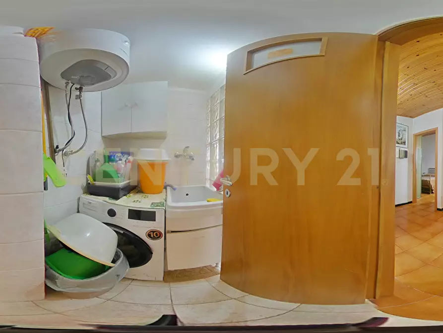 Immagine 27 di Trilocale in vendita  in Via Galermo 308 a Catania
