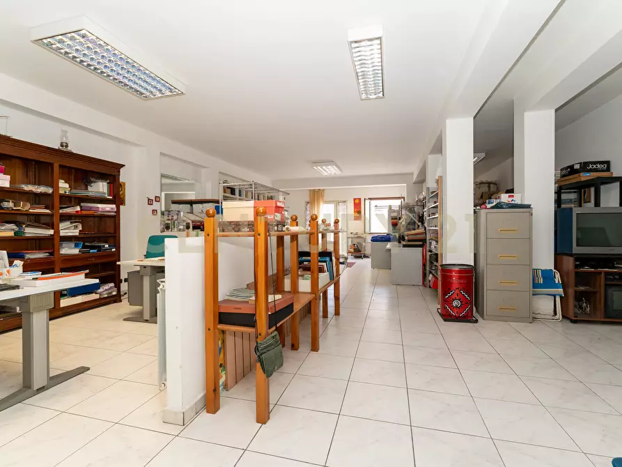 Immagine 80 di Villa in vendita  in Via Alcaloro Petrone 47 a Viagrande