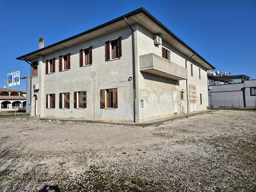 Immagine 23 di Quadrilocale in vendita  in Via Mantova 171 a Cerea