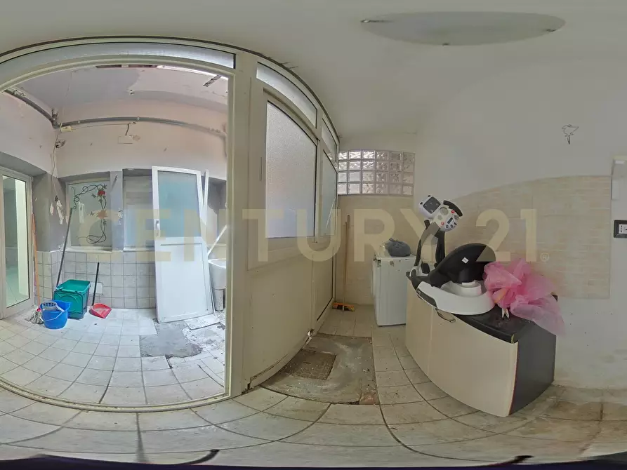 Immagine 35 di Trilocale in vendita  in Via del Piccone 7 a Catania