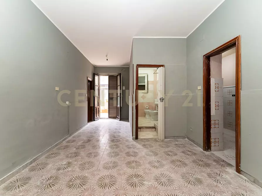 Immagine 8 di Trilocale in vendita  in Via del Frantoio 17 a Catania