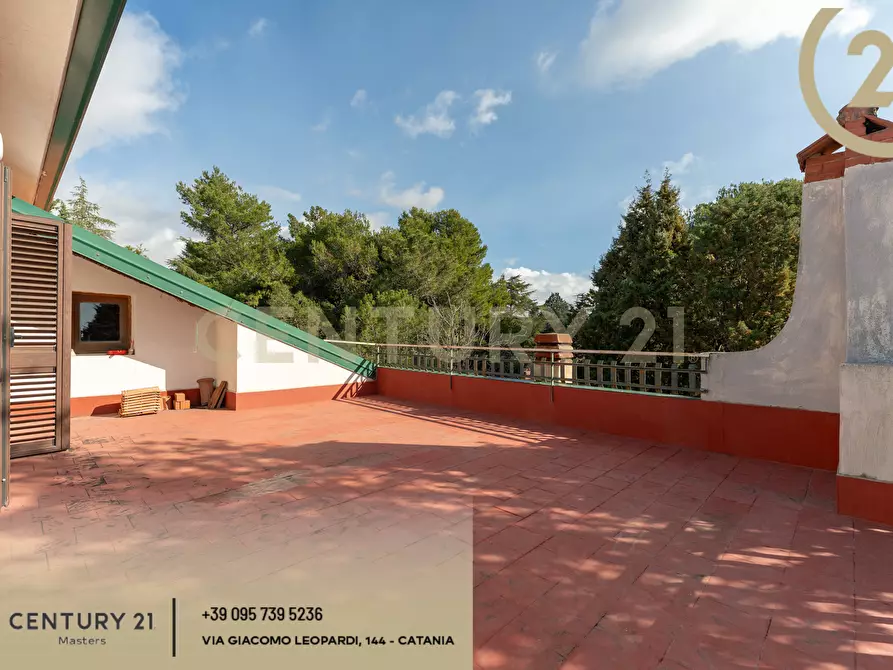 Immagine 21 di Villa in vendita  in Via Francesco Durante 11 a Pedara