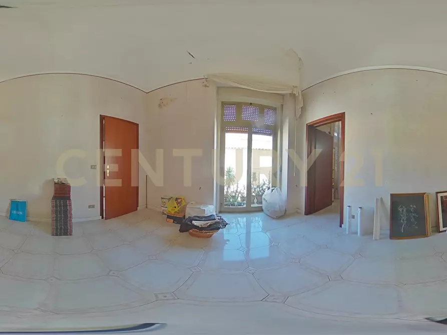 Immagine 58 di Pentalocale in vendita  in Via Giuseppe Garibaldi 179 a Catania