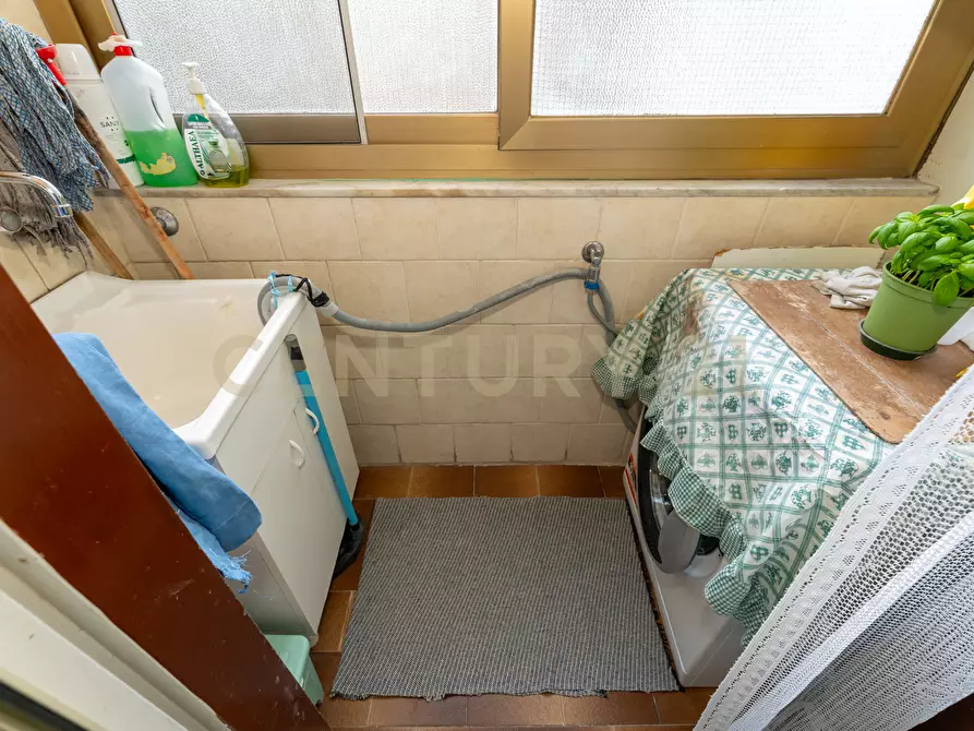 Immagine 12 di Pentalocale in vendita  in Via Sottotenente Cantone 30 a Mascalucia