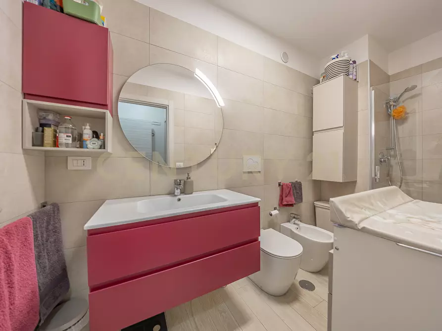 Immagine 5 di Bilocale in vendita  in Via Emanuela Loi 10 a Roma