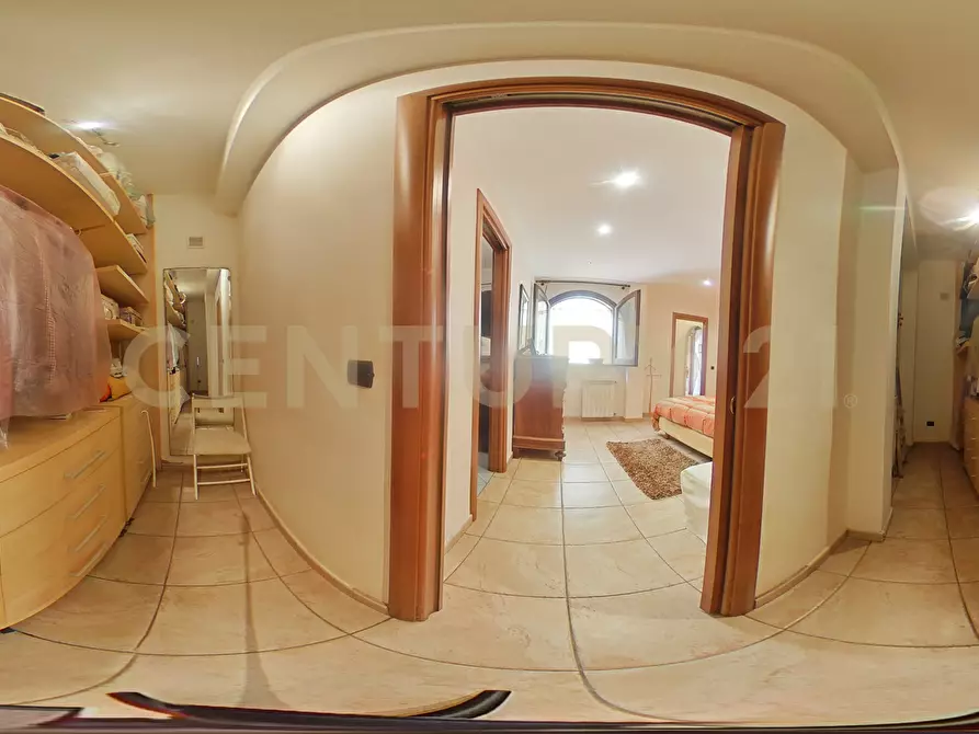 Immagine 112 di Villa in vendita  in Via Alcaloro Petrone 47 a Viagrande