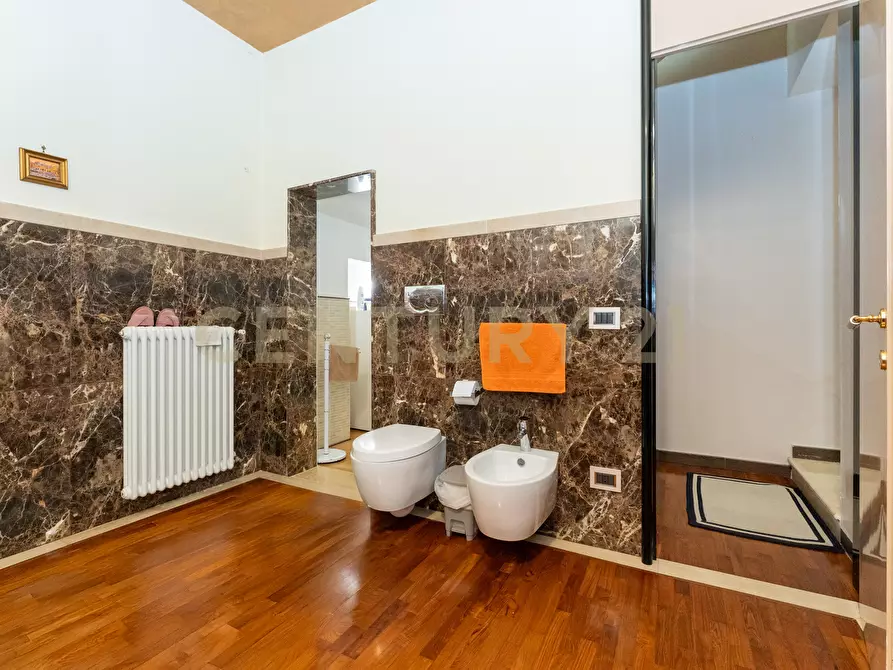 Immagine 38 di Villa in vendita  in Via G. Pezzana 11 a Aci Castello