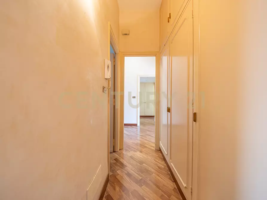 Immagine 14 di Trilocale in vendita  in Via Bevagna 56 a Roma