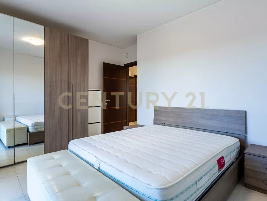 Immagine 11 di Attico in vendita  in Via Natale Prampolini 15 a Roma