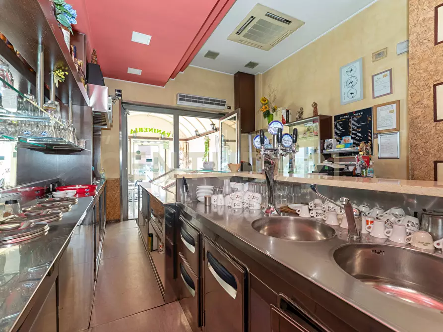 Immagine 10 di Bar / Ristorante in vendita  in Via Milo 10 a Catania