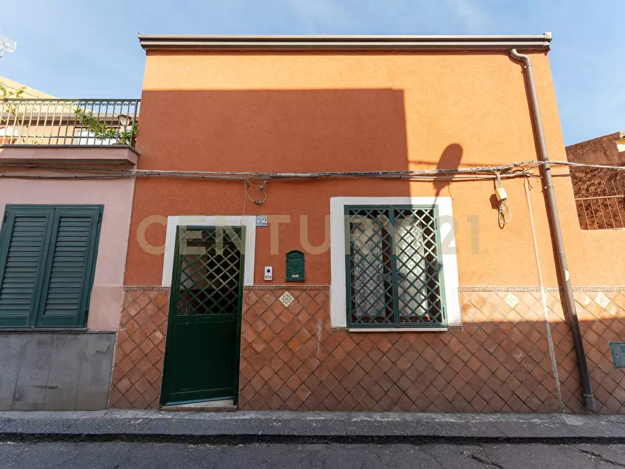 Immagine 3 di Casa indipendente in vendita  in Via Anastasio 32 a Catania