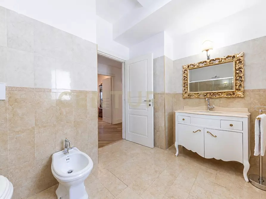 Immagine 12 di Villa in vendita  in Via Caporetto 23 a Anzio