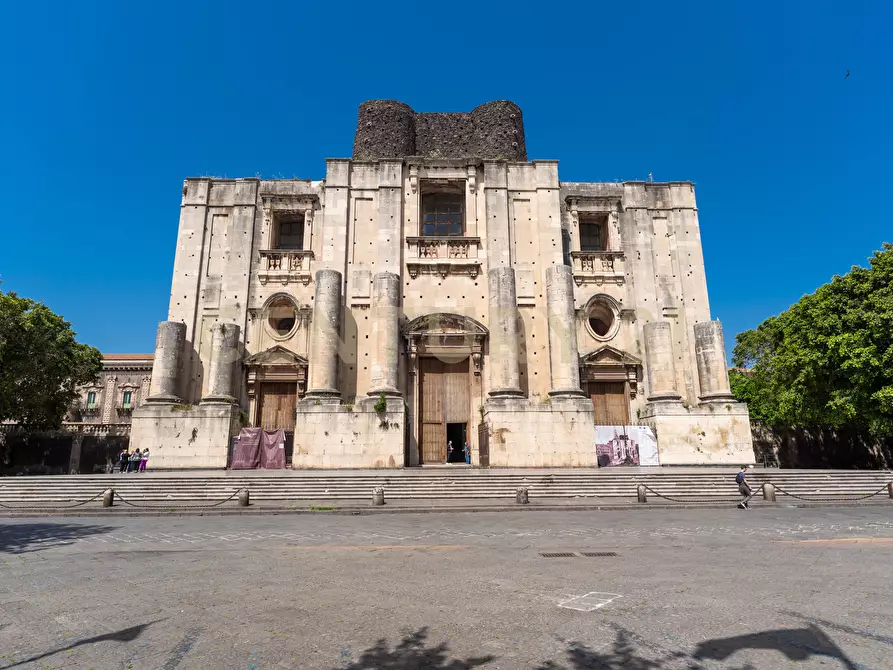 Immagine 48 di Quadrilocale in vendita  in Piazza Miracoli 2 a Catania