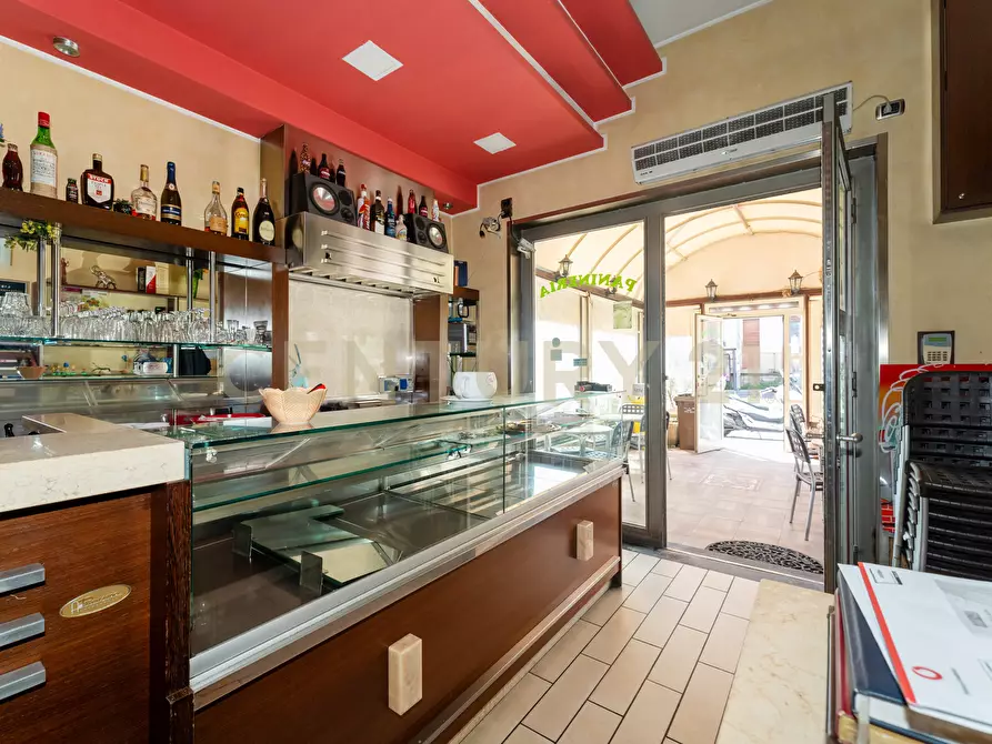 Immagine 7 di Bar / Ristorante in vendita  in Via Milo 10 a Catania