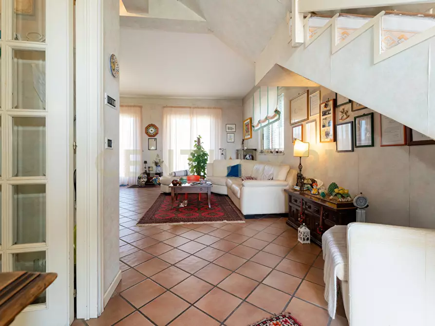 Immagine 11 di Casa semindipendente in vendita  in Via G. Leopardi 1 a Sant'agata Li Battiati