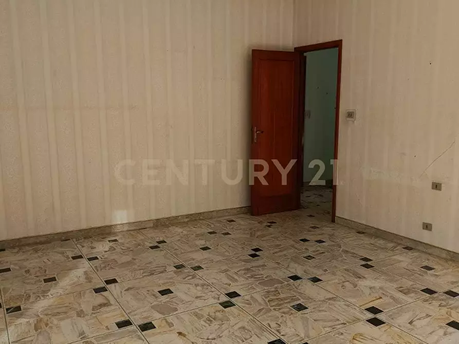 Immagine 8 di Quadrilocale in vendita  in Via Omero 65 a Bronte