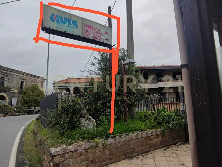 Immagine 10 di Locale commerciale in vendita  in Via Siculo Orientale 488 a Catania