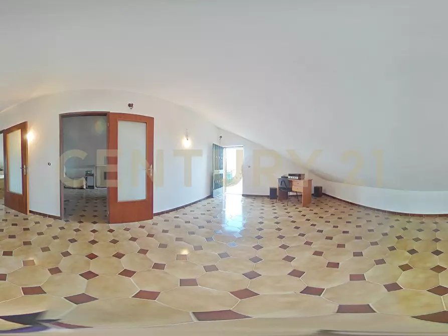 Immagine 79 di Casa bifamiliare in vendita  in Via Benedetto Croce 6 a Pedara