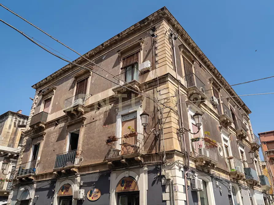 Immagine 43 di Quadrilocale in vendita  in Piazza Miracoli 2 a Catania