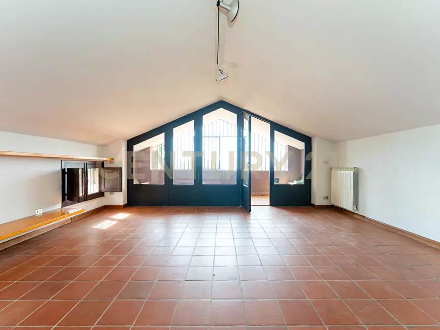 Immagine 30 di Villa in vendita  in Via Gallinaro 22 a Aci Castello