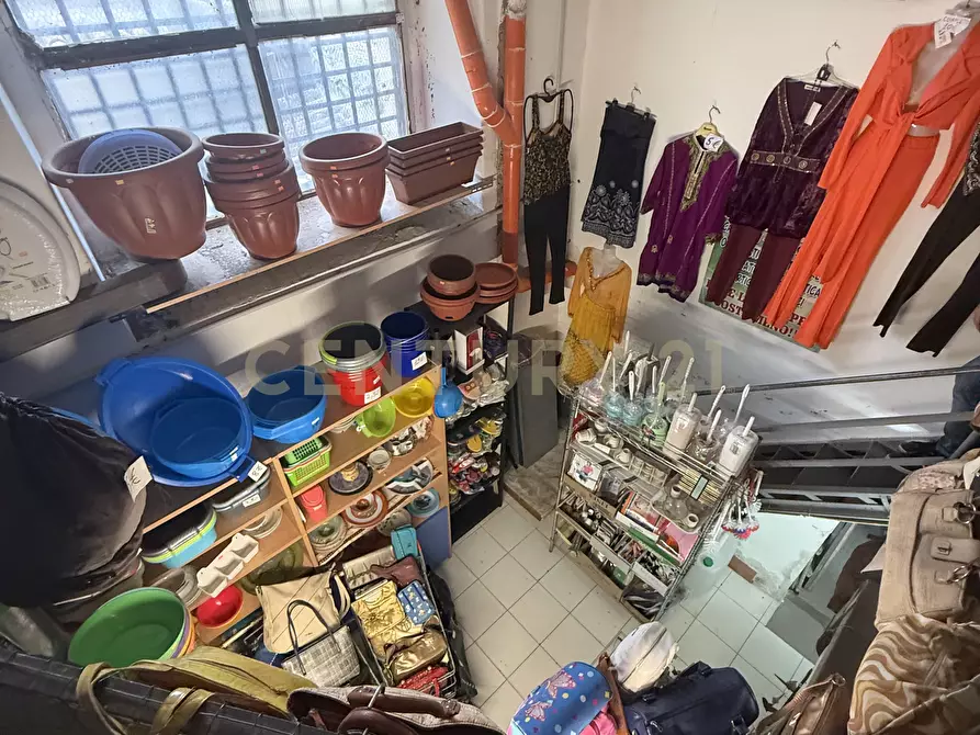 Immagine 14 di Attività commerciale in vendita  in Via Orto Limoni 18 a Catania