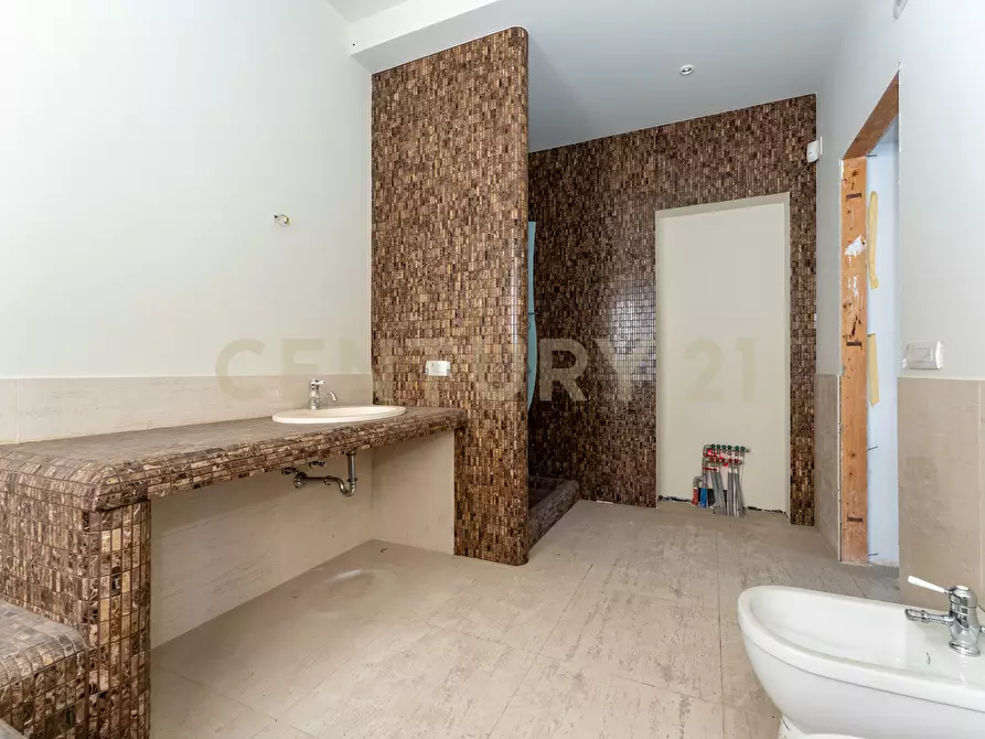 Immagine 40 di Villa in vendita  in Via Salvatore Paola 177 a Catania