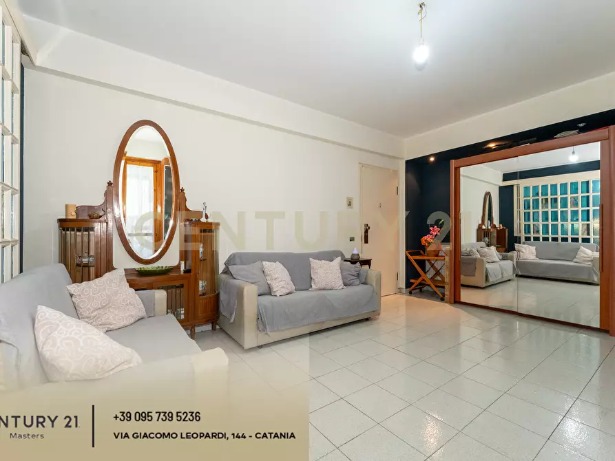 Immagine 22 di Quadrilocale in vendita  in Via Gesualdo Bufalino 1 a Aci Catena