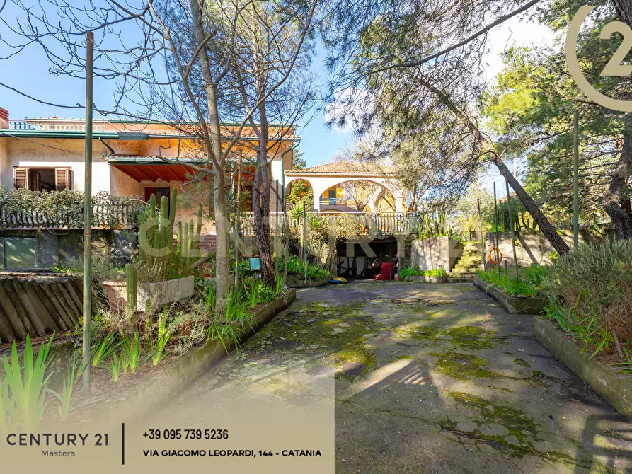 Immagine 47 di Villa in vendita  in Via Francesco Durante 11 a Pedara