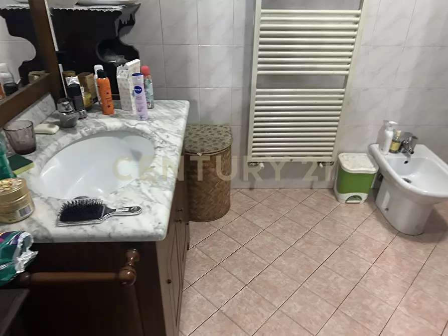 Immagine 22 di Pentalocale in vendita  in Strada Ostigliese 190 a Roncoferraro