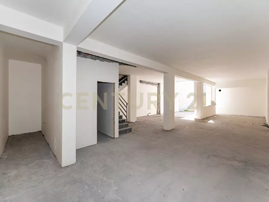 Immagine 19 di Locale commerciale in vendita  in Via Alfred Nobel snc a Misterbianco