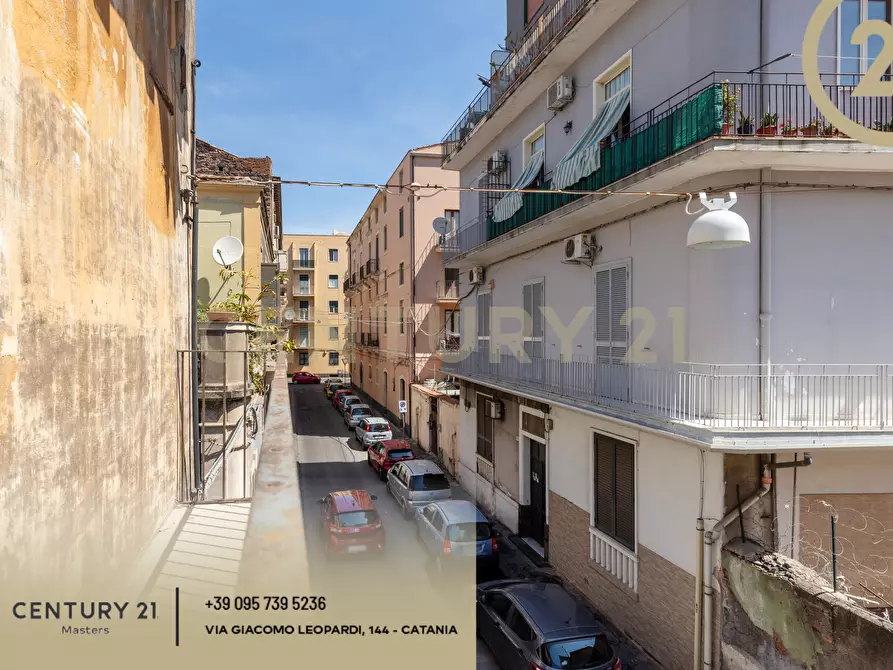 Immagine 36 di Bilocale in vendita  in Via F. Bianco 2 a Catania