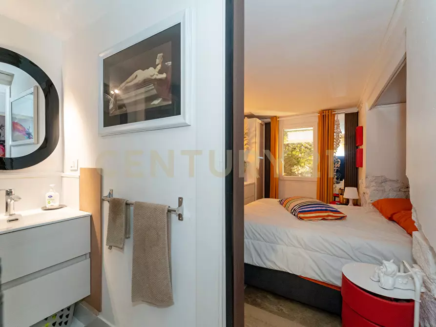 Immagine 22 di Bilocale in vendita  in Via Vittorio Emanuele Orlando 125 a Catania