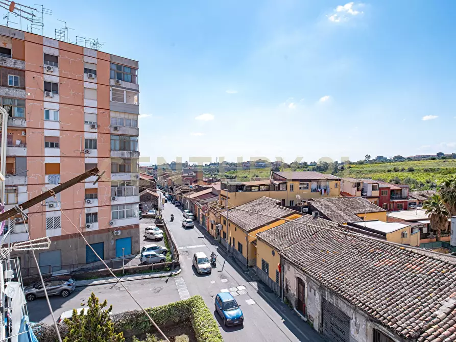 Immagine 12 di Trilocale in vendita  in Via Palermo 364 a Catania
