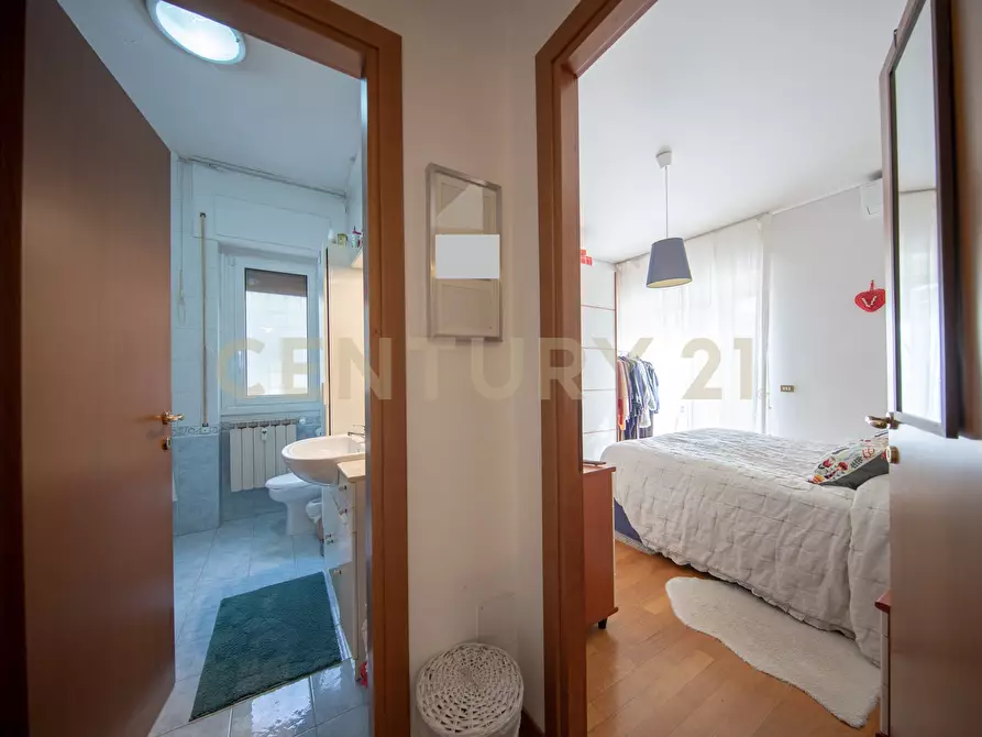 Immagine 26 di Trilocale in vendita  in Via Giuseppe Mussi 5 a Roma