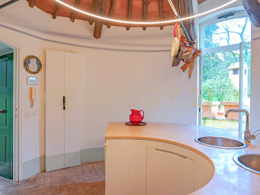 Immagine 44 di Villa in vendita  in Via Cassia 1951 a Roma