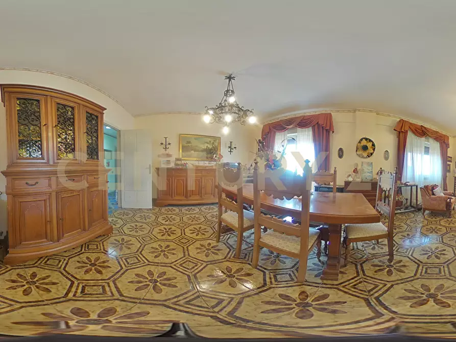 Immagine 46 di Pentalocale in vendita  in Via Madonna delle Lacrime 64 a Catania